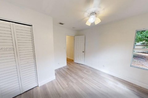 Купить виллу или дом в Форт-Лодердейл, Флорида 2 спальни, 101.26м2, № 2008438 - фото 3