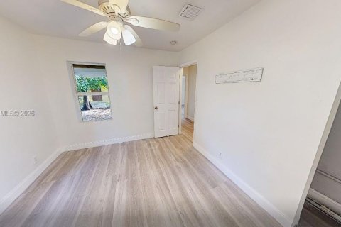 Купить виллу или дом в Форт-Лодердейл, Флорида 2 спальни, 101.26м2, № 2008438 - фото 6