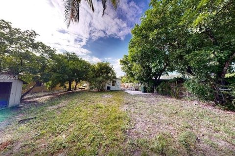 Купить виллу или дом в Форт-Лодердейл, Флорида 2 спальни, 101.26м2, № 2008438 - фото 19