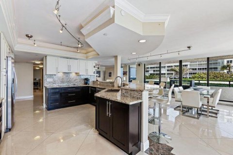 Copropriété à louer à South Palm Beach, Floride: 2 chambres, 186.45 m2 № 2169732 - photo 19