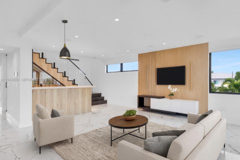 Casa en venta en Key Largo, Florida, 5 dormitorios, 334.45 m2 № 2000099 - foto 17