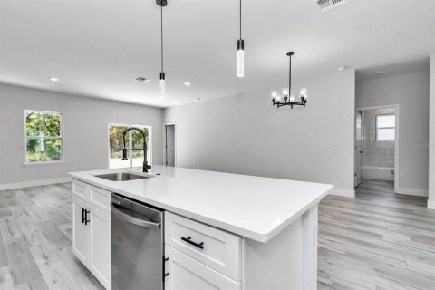 House in Poinciana, Florida 4 bedrooms, 163.97 sq.m. № 1846974 - photo 12