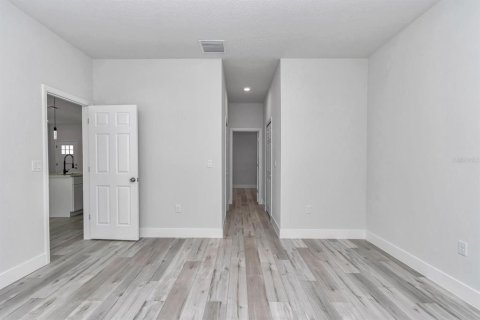 House in Poinciana, Florida 4 bedrooms, 163.97 sq.m. № 1846974 - photo 19