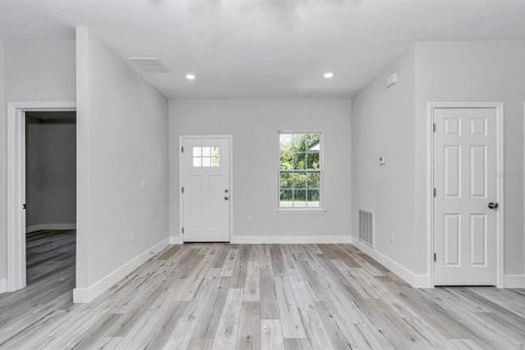 House in Poinciana, Florida 4 bedrooms, 163.97 sq.m. № 1846974 - photo 18