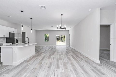 House in Poinciana, Florida 4 bedrooms, 163.97 sq.m. № 1846974 - photo 16