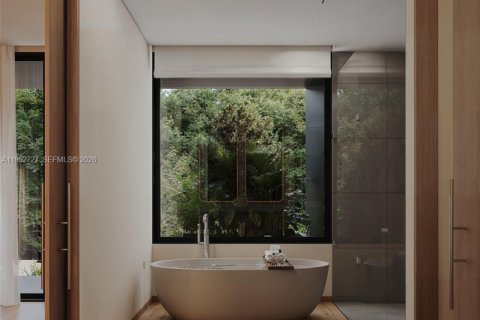 House in Miami Beach, Florida 5 bedrooms, 371.61 sq.m. № 2008580 - photo 16