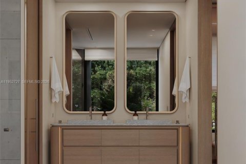 House in Miami Beach, Florida 5 bedrooms, 371.61 sq.m. № 2008580 - photo 15