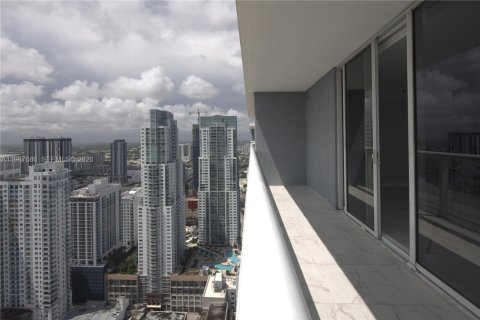 Condo in Miami, Florida  № 2053033 - photo 18