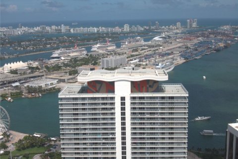 Condo in Miami, Florida  № 2053033 - photo 21