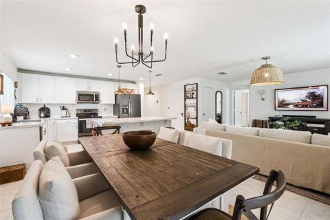 Casa en venta en Groveland, Florida, 4 dormitorios, 158.58 m2 № 2216900 - foto 16