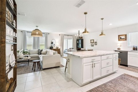 Casa en venta en Groveland, Florida, 4 dormitorios, 158.58 m2 № 2216900 - foto 10