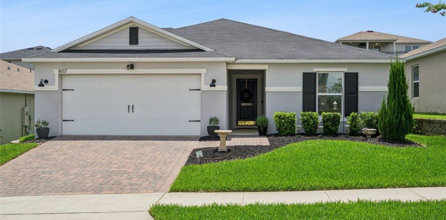 Casa en Groveland, Florida 4 dormitorios, 158.58 m2 № 2216900