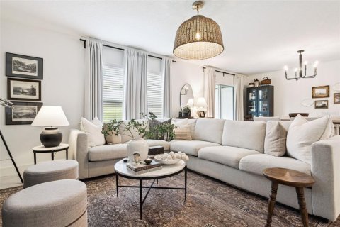 Casa en venta en Groveland, Florida, 4 dormitorios, 158.58 m2 № 2216900 - foto 2