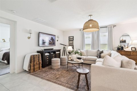 Casa en venta en Groveland, Florida, 4 dormitorios, 158.58 m2 № 2216900 - foto 13