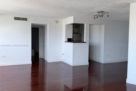 Apartment in Miami Beach, Florida 1 bedroom, 77.11 sq.m. № 2087786
