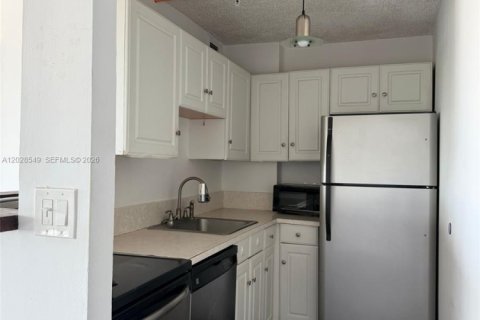 Apartment in Miami Beach, Florida 1 bedroom, 77.11 sq.m. № 2087786 - photo 9