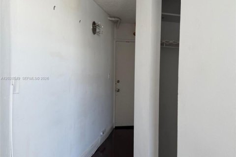 Apartment in Miami Beach, Florida 1 bedroom, 77.11 sq.m. № 2087786 - photo 10