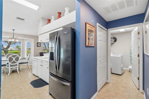 House in Trinity, Florida 2 bedrooms, 148.09 sq.m. № 2222271 - photo 7