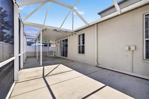 Villa ou maison à vendre à Land O' Lakes, Floride: 3 chambres, 241.17 m2 № 2204144 - photo 26