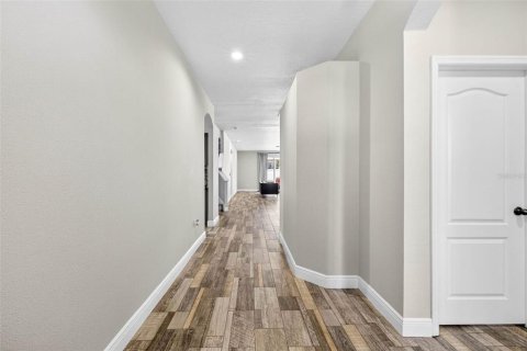 Villa ou maison à vendre à Land O' Lakes, Floride: 3 chambres, 241.17 m2 № 2204144 - photo 6