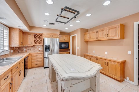 House in LaBelle, Florida 5 bedrooms № 1792497 - photo 5