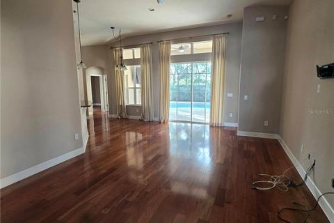 Casa en venta en Ruskin, Florida, 4 dormitorios, 233.74 m2 № 2387407 - foto 3