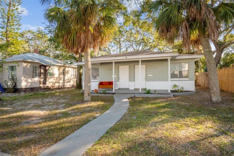 Immobilier commercial à vendre à Saint Petersburg, Floride: 107.02 m2 № 2204131 - photo 5
