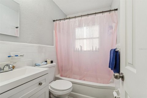 Immobilier commercial à vendre à Saint Petersburg, Floride: 107.02 m2 № 2204131 - photo 16