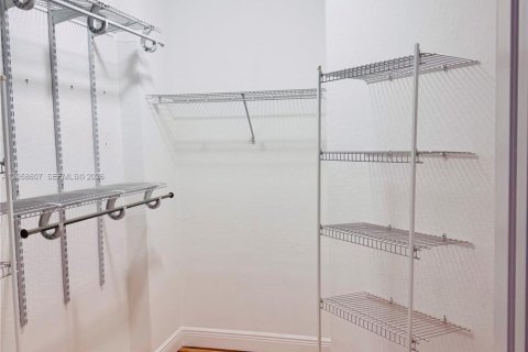 Copropriété à louer à Hollywood, Floride: 1 chambre, 83.52 m2 № 2168772 - photo 14
