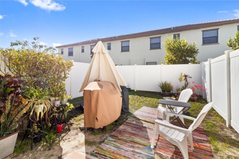 Купить таунхаус в Хайалиа, Флорида 3 спальни, 131.18м2, № 2025262 - фото 21