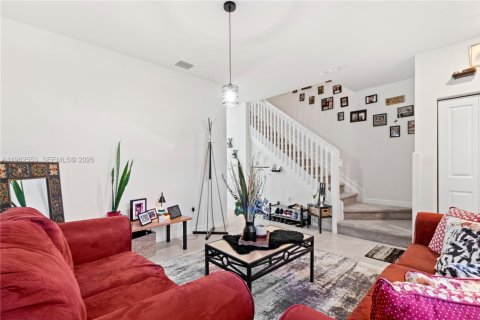 Купить таунхаус в Хайалиа, Флорида 3 спальни, 131.18м2, № 2025262 - фото 3