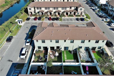 Купить таунхаус в Хайалиа, Флорида 3 спальни, 131.18м2, № 2025262 - фото 23