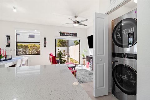 Купить таунхаус в Хайалиа, Флорида 3 спальни, 131.18м2, № 2025262 - фото 10