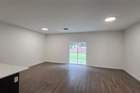 Condo in Gainesville, Florida, 3 bedrooms  № 2410333 - photo 3