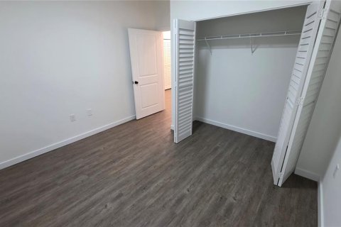 Condo in Gainesville, Florida, 3 bedrooms  № 2410333 - photo 18