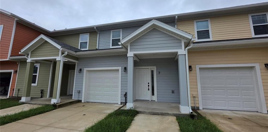 Condo in Gainesville, Florida, 3 bedrooms  № 2410333
