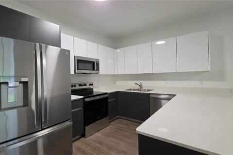 Condo in Gainesville, Florida, 3 bedrooms  № 2410333 - photo 4
