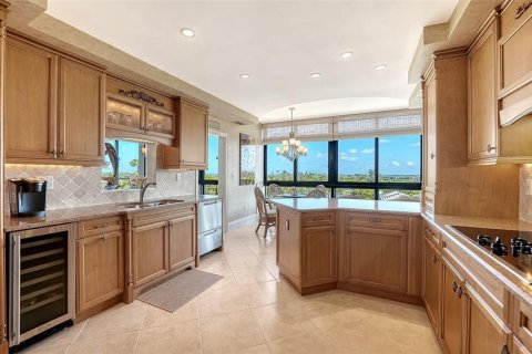 Condo in Longboat Key, Florida, 3 bedrooms № 2143830 - photo 25