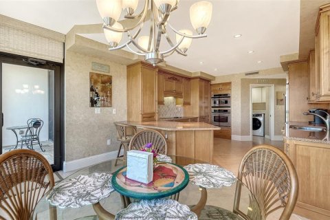Condo in Longboat Key, Florida, 3 bedrooms № 2143830 - photo 21