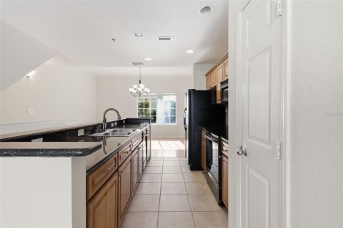 Condo in Tampa, Florida, 2 bedrooms № 2107893 - photo 16