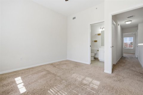 Condo in Tampa, Florida, 2 bedrooms № 2107893 - photo 22