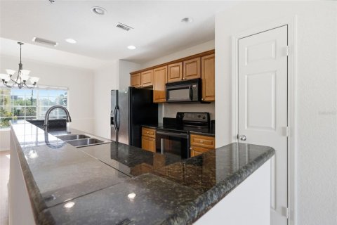 Condo in Tampa, Florida, 2 bedrooms № 2107893 - photo 15