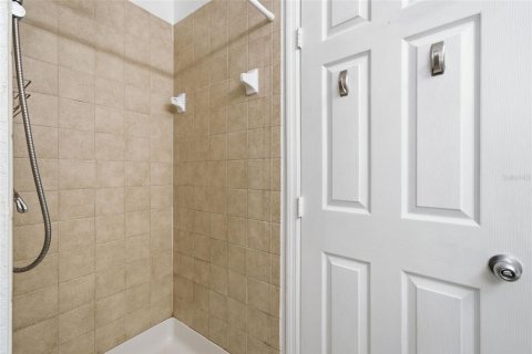 Condo in Tampa, Florida, 2 bedrooms № 2107893 - photo 29