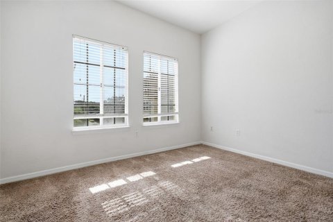 Condo in Tampa, Florida, 2 bedrooms № 2107893 - photo 21