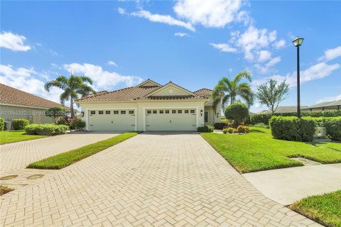 Villa ou maison à vendre à Fort Myers, Floride: 3 chambres, 141.68 m2 № 2050616 - photo 5