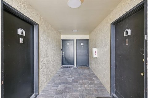 Condo in Altamonte Springs, Florida, 2 bedrooms № 2142848 - photo 7
