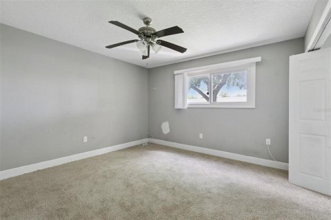 Condo in Altamonte Springs, Florida, 2 bedrooms № 2142848 - photo 19