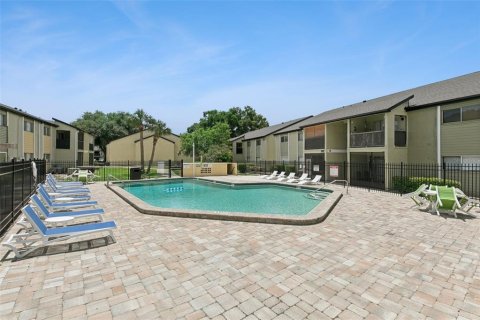 Condo in Altamonte Springs, Florida, 2 bedrooms № 2142848 - photo 30