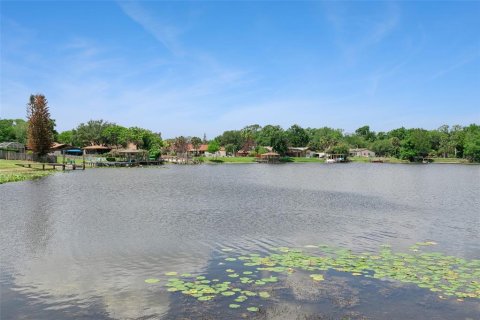 Condo in Altamonte Springs, Florida, 2 bedrooms № 2142848 - photo 28