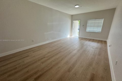 Apartment in Doral, Florida 3 bedrooms, 117.06 sq.m. № 1962989 - photo 8